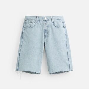 NWT/Zara Blue Jean Shorts with Frayed Hem sz: 10